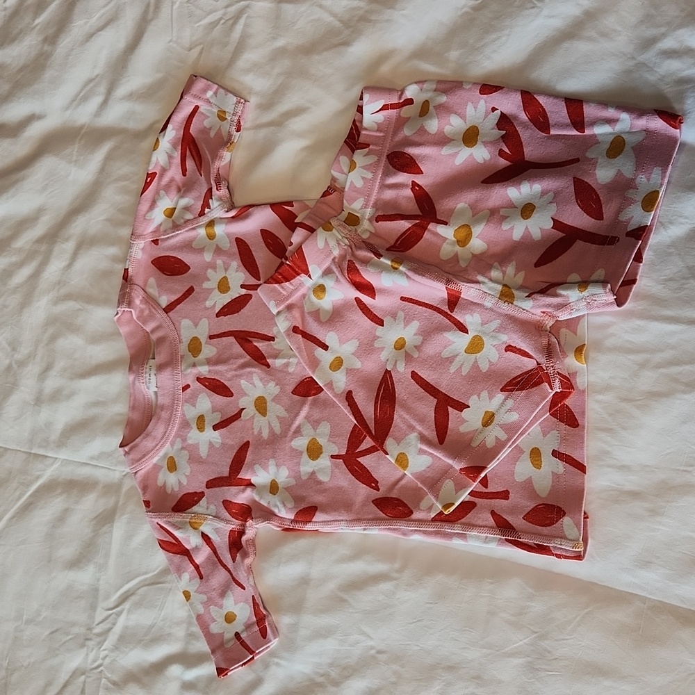 Hanna Andersson 110 5 pink flowers pajamas short johns